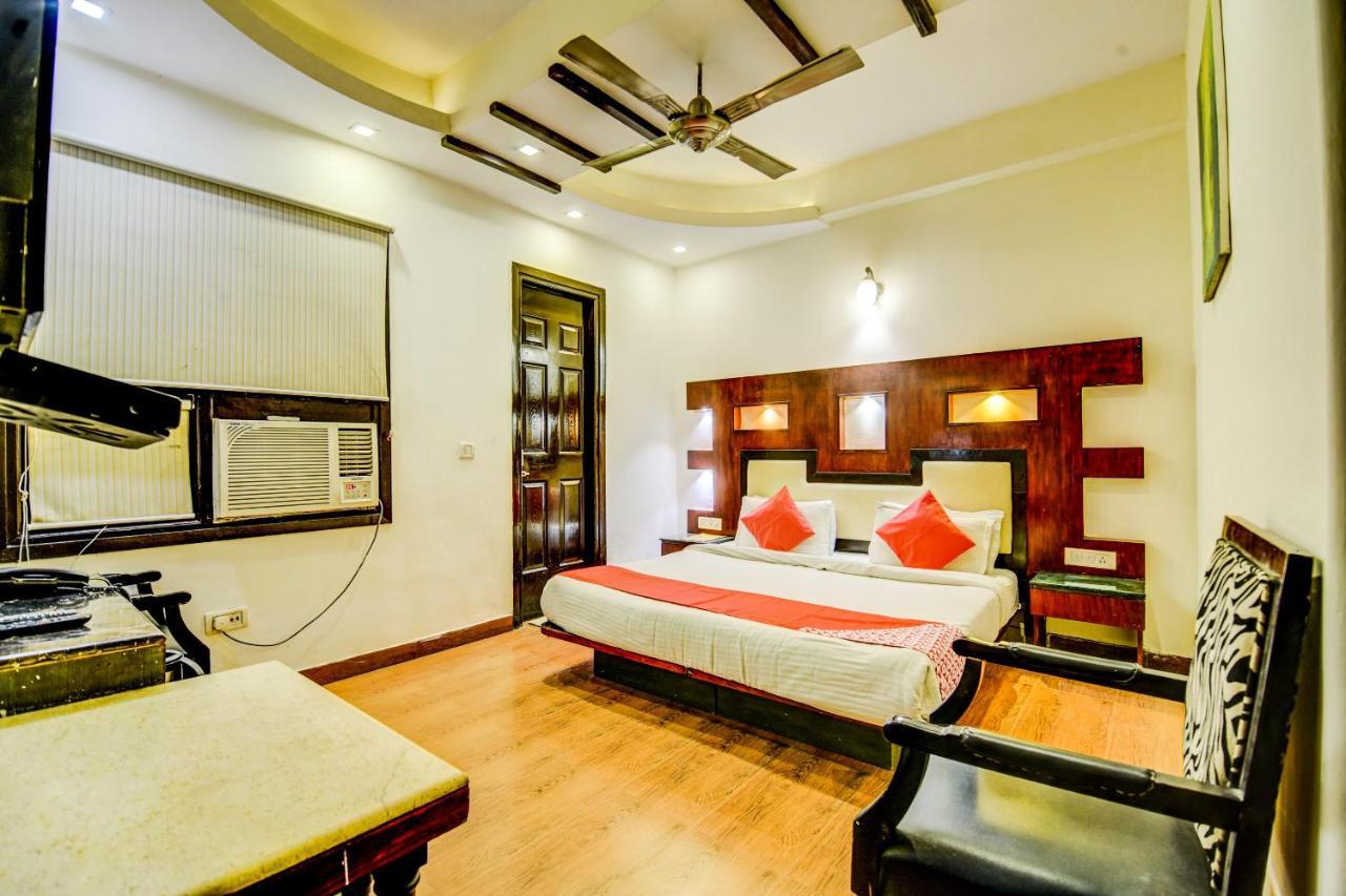 Hotel Oyo Asko International Near Gurudwara Shri Bangla Sahib New Delhi